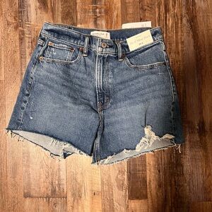 Abercrombie 4” Mom High Rise Short